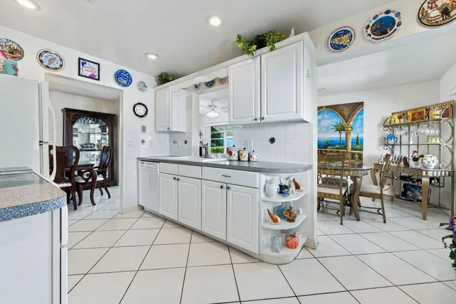  Residence photo 14