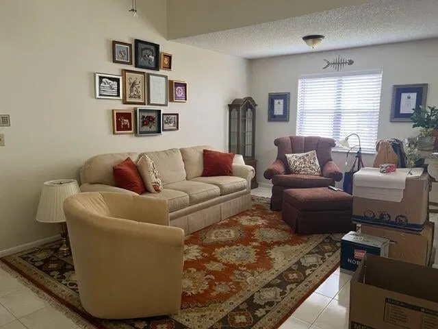  Residence photo 9