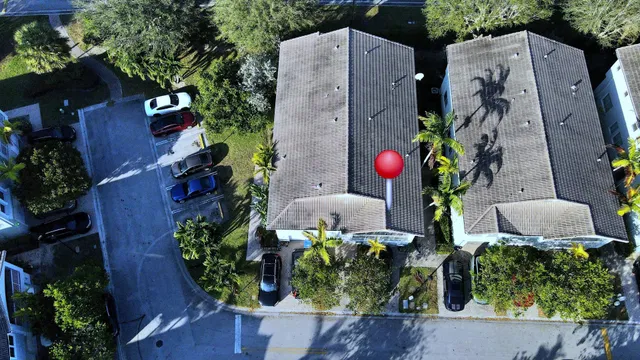 Residence photo 2