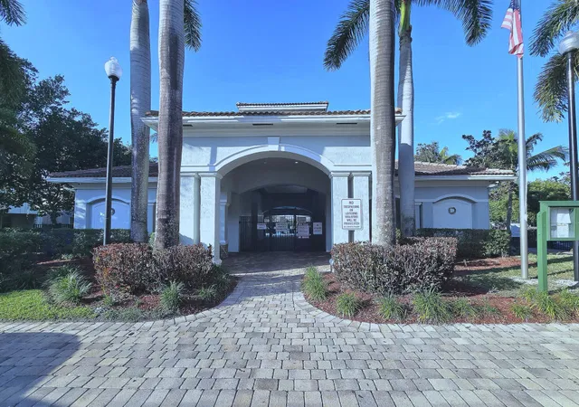 Residence photo 4