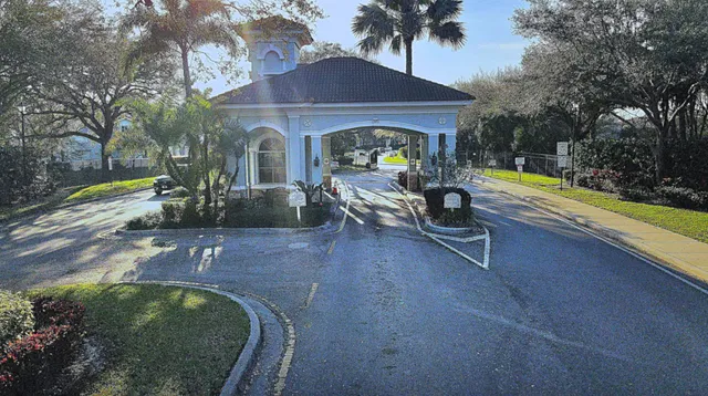 Residence photo 8