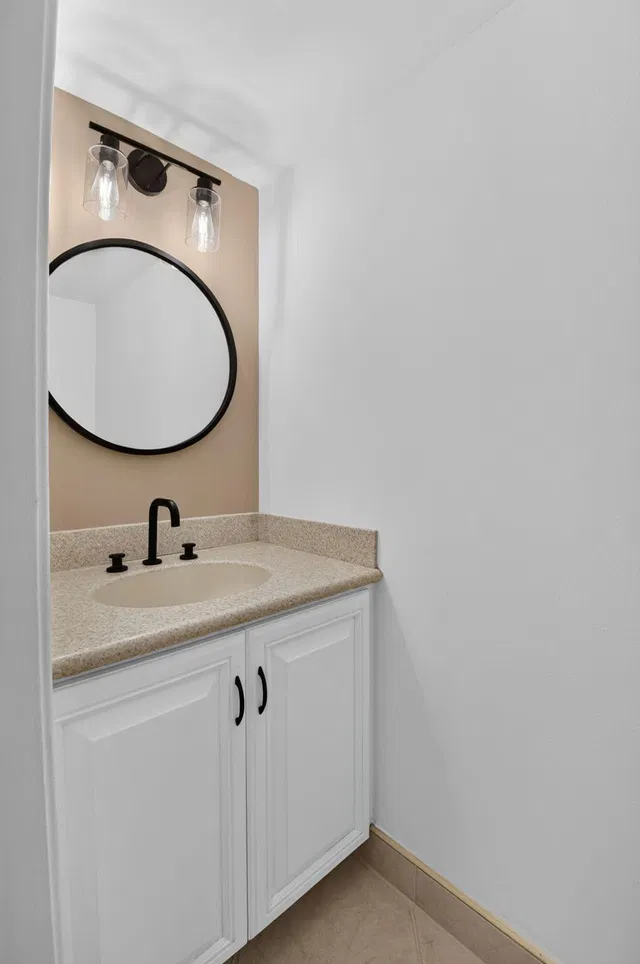  Unit 106C photo 19