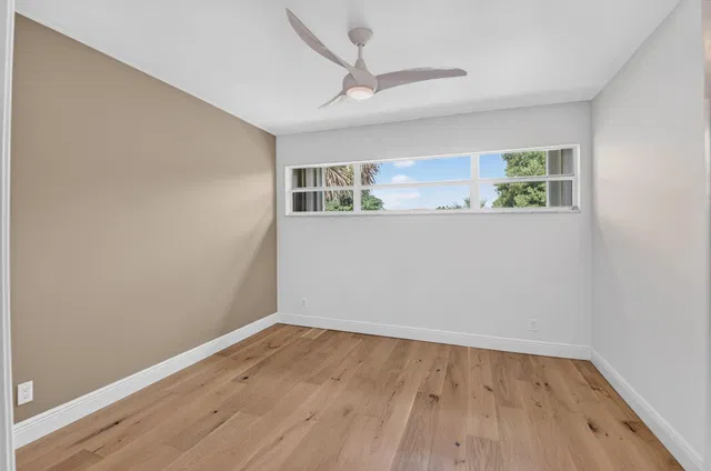  Unit 106C photo 34