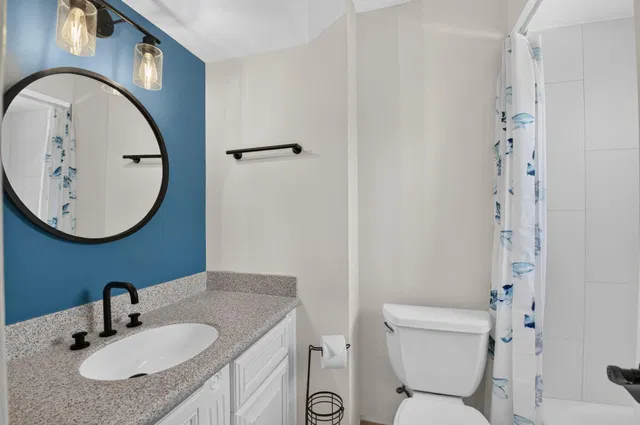  Unit 106C photo 36