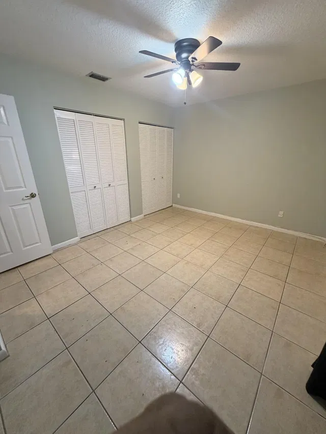  Residence photo 9