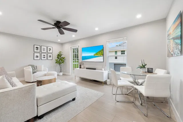  Residence photo 6