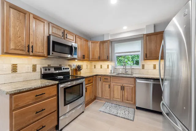  Residence photo 9