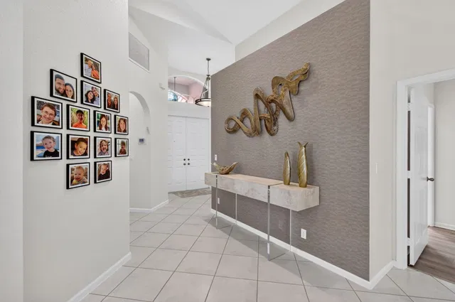 Residence photo 15