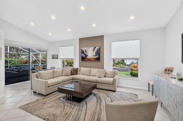 Residence photo 18