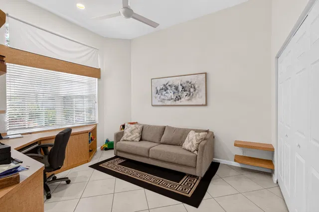 Residence photo 45