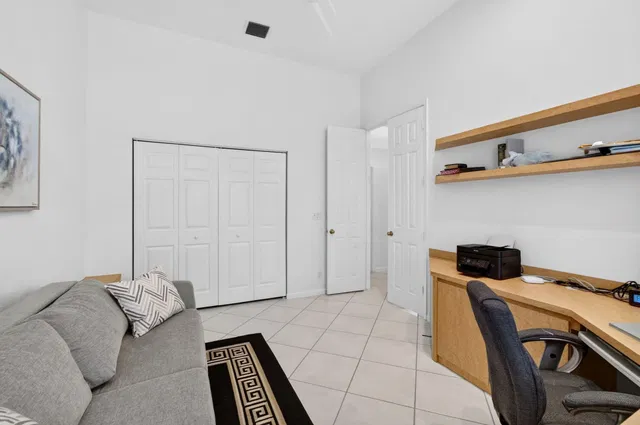 Residence photo 47