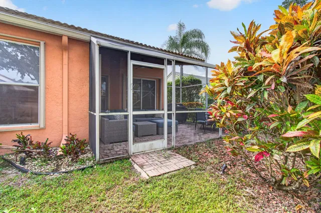 Residence photo 63
