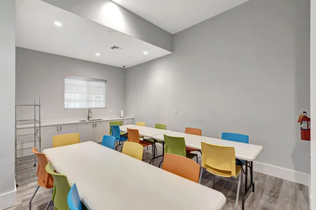 Residence photo 88