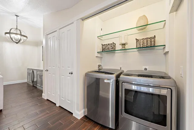 Residence photo 13