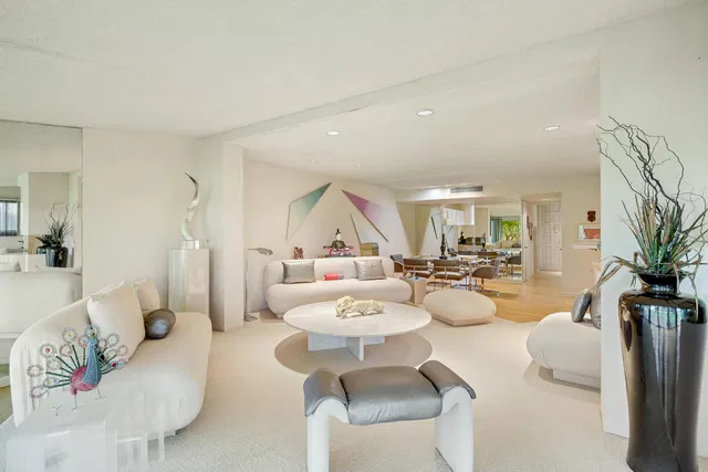  Residence photo 5