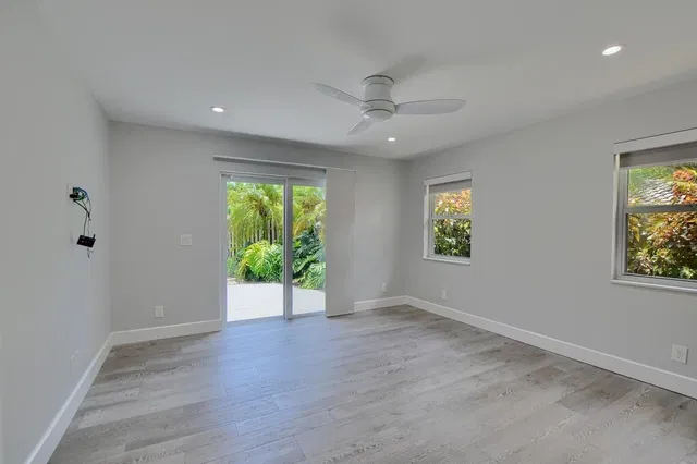 Residence photo 17