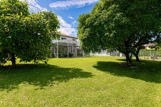 Residence photo 57