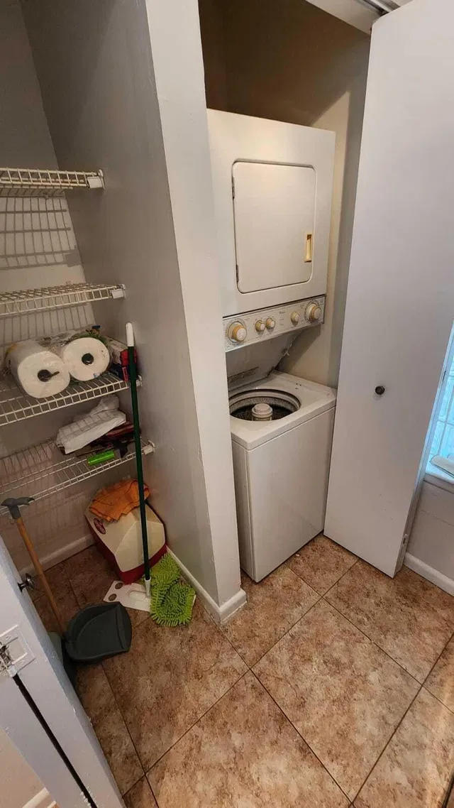  Unit 601 photo 12
