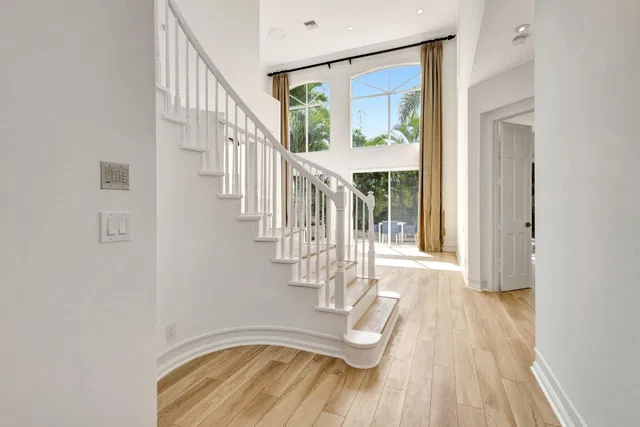 Residence photo 5