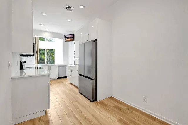Residence photo 13
