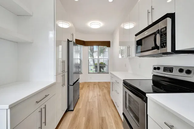 Residence photo 14