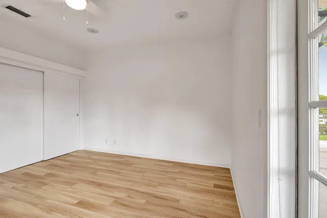 Residence photo 20