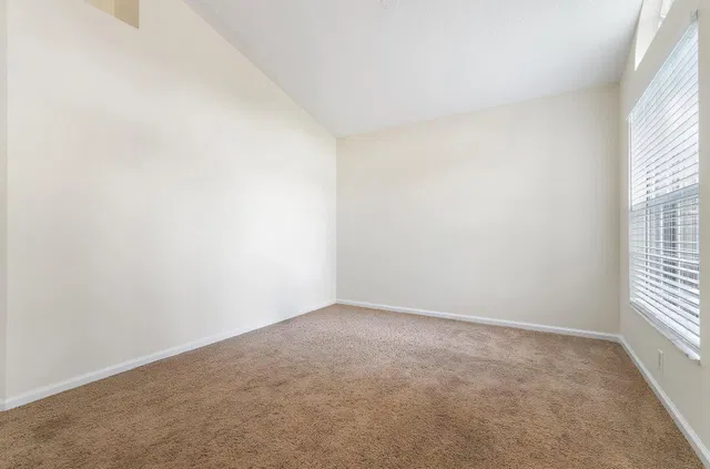 Residence photo 14