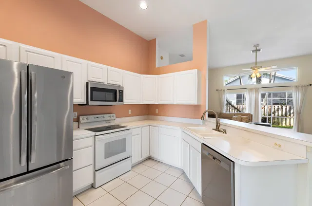 Residence photo 20