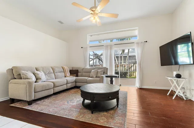 Residence photo 23