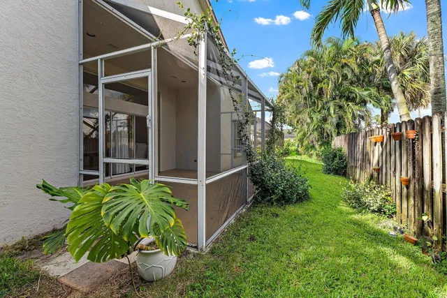 Residence photo 46