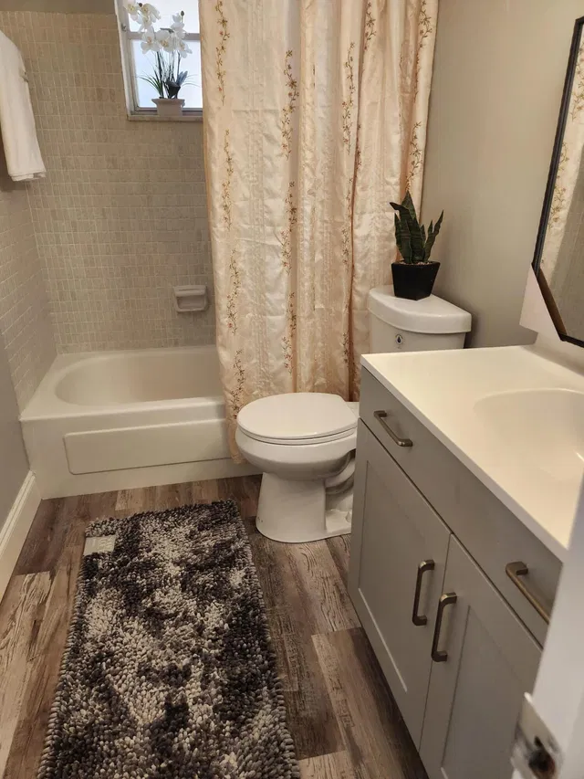  Unit 304 photo 17