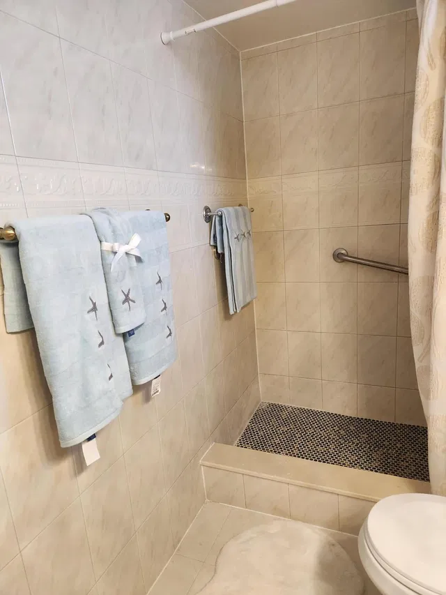  Unit 304 photo 18