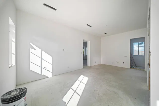 Residence photo 19