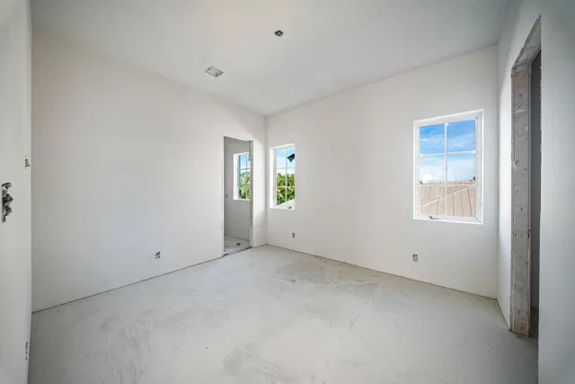 Residence photo 23