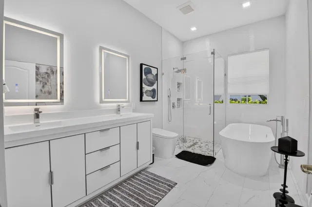 Woodfield Country Club Residence photo 28