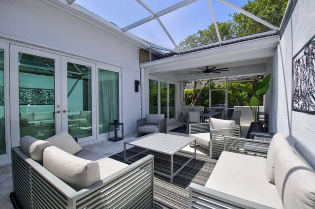 Woodfield Country Club Residence photo 39