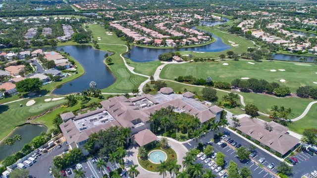 Woodfield Country Club Residence photo 65