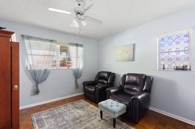  Residence photo 21