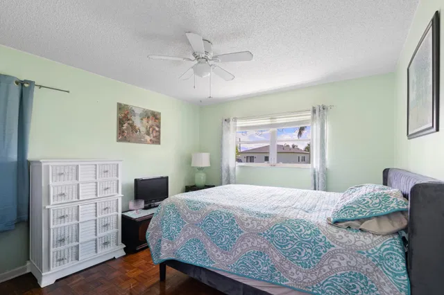  Residence photo 22