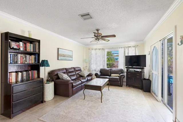  Residence photo 28