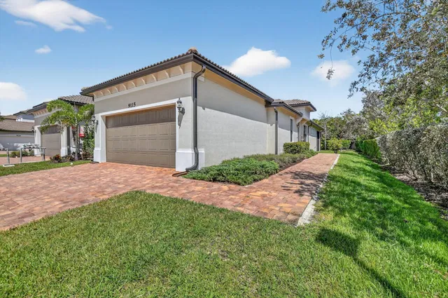 Residence photo 4