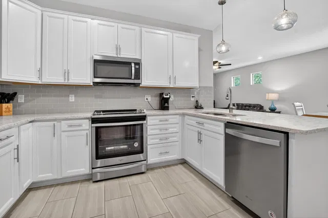 Residence photo 16