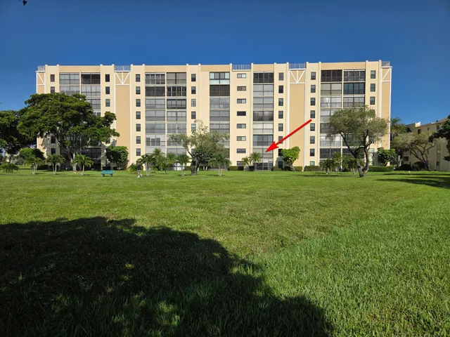 Unit Apt 203 photo 4