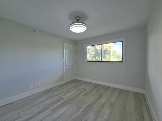 Unit Apt 203 photo 19