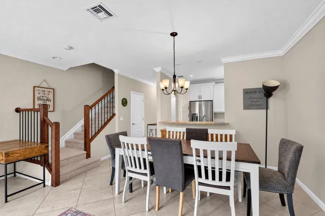 Residence photo 10
