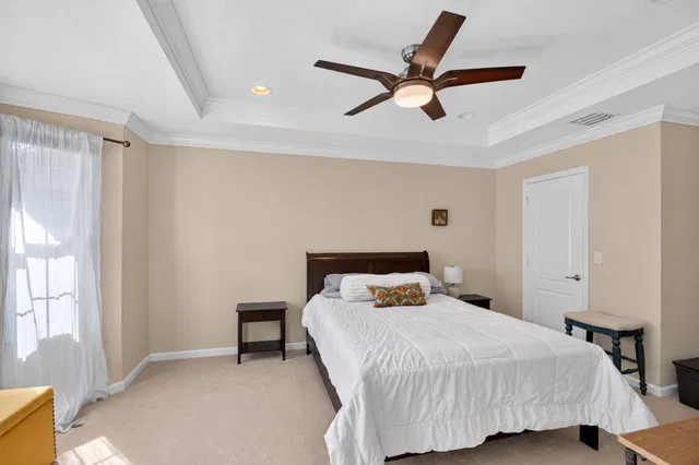 Residence photo 22