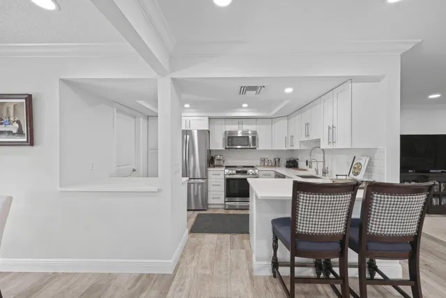  Residence photo 17