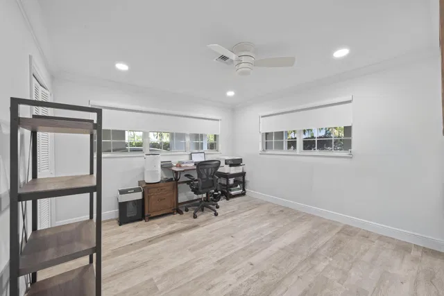  Residence photo 27