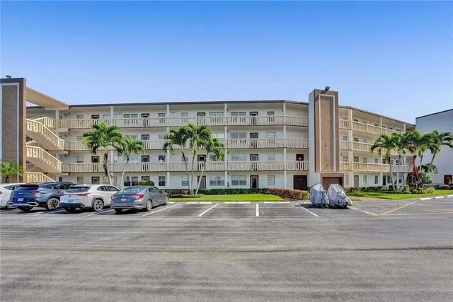 Residence photo 3