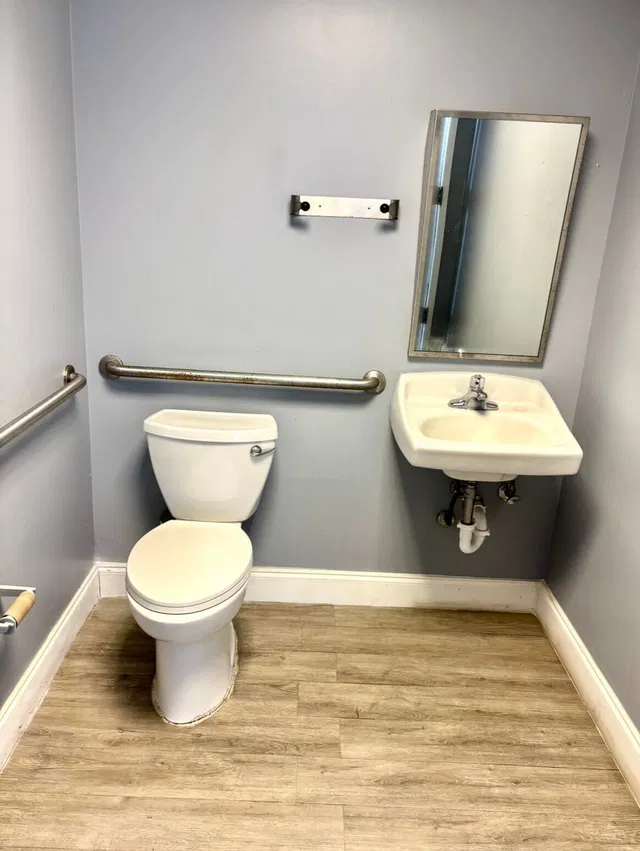  Unit 103 photo 6